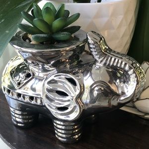 Meet your Posher, Hiro